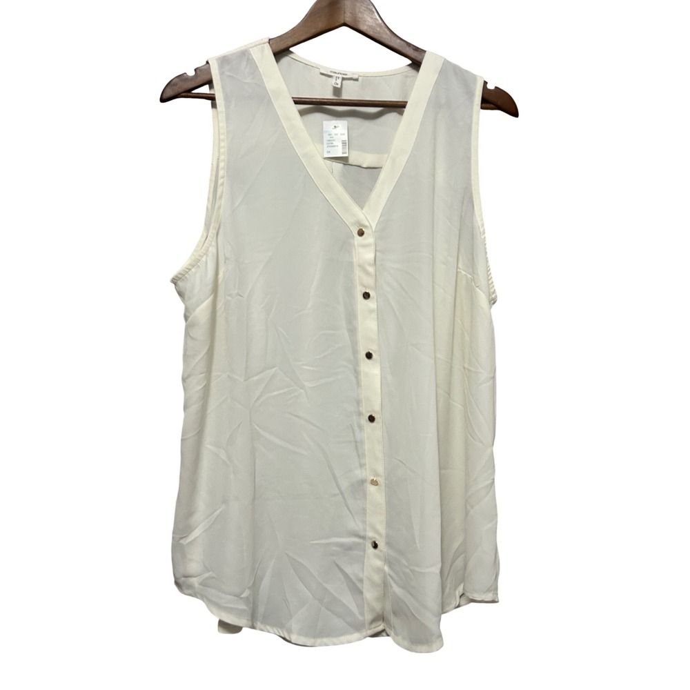 Maurices Button Front Tank Top Womens 0X Off White NWT Sleeveless V-Neck Blouse